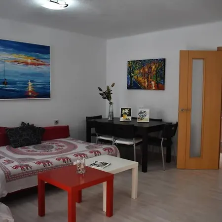 Comodo Y Acogedor Apto En Apartment